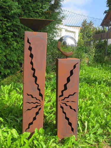Rostsäulen 80 + 60 cm mit Vogeltränke  Kugel